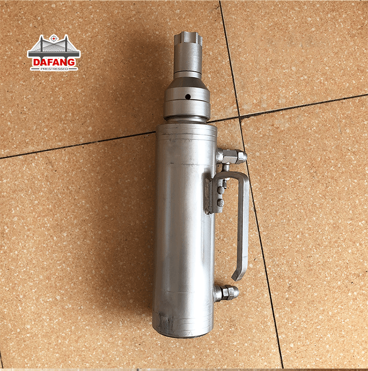 Домкрат полый для преднапряжения, 20 т