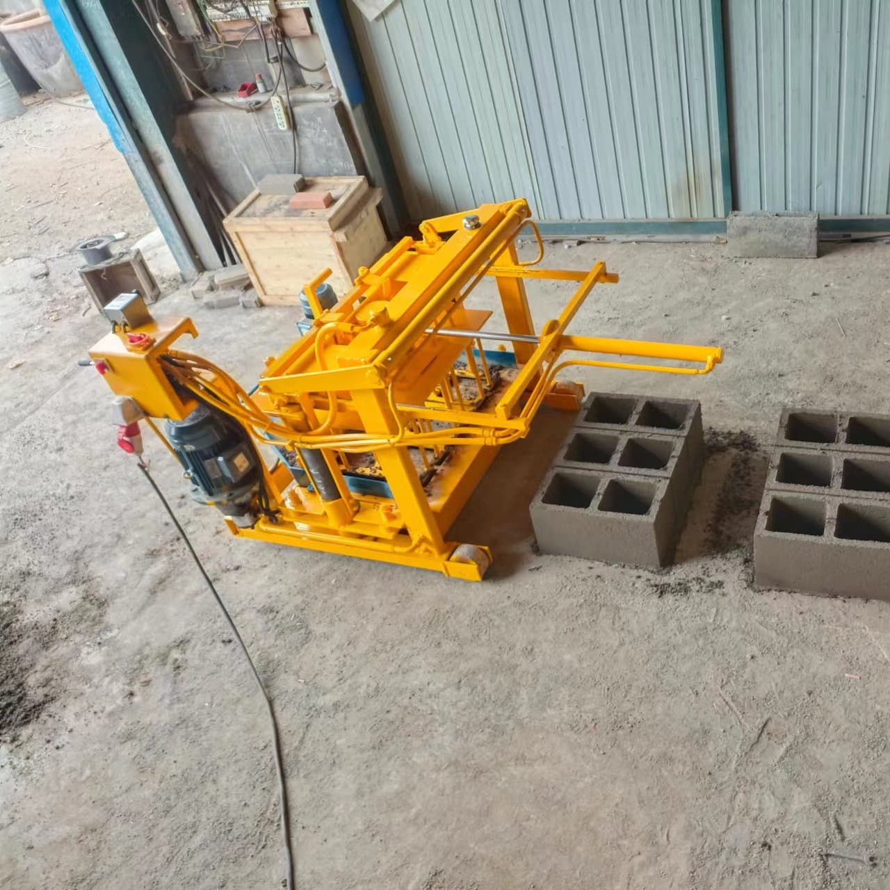 Вибропресс QTM4-30A